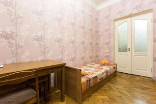 Апартаменты Mironositskaya_new Харьков Апартаменты с 3 спальнями-3